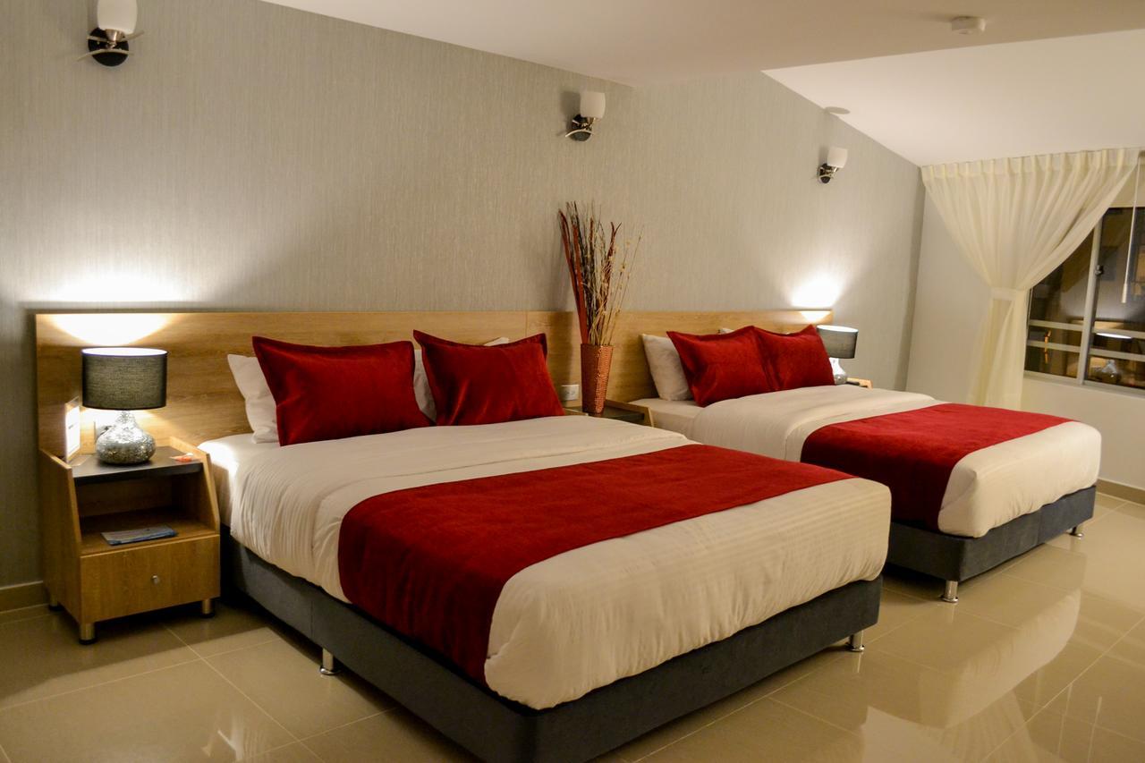 Hotel Lindsay มานิซาเลส ภายนอก รูปภาพ