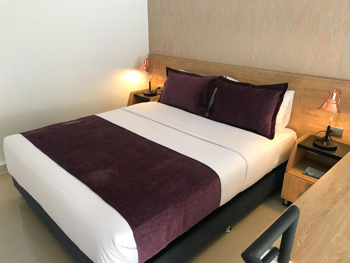 Hotel Lindsay มานิซาเลส ภายนอก รูปภาพ